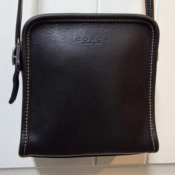 COACH Bellini Leather Crossbody Mini Camera Bag G9D 9139 VINTAGE COLLECTIBLE